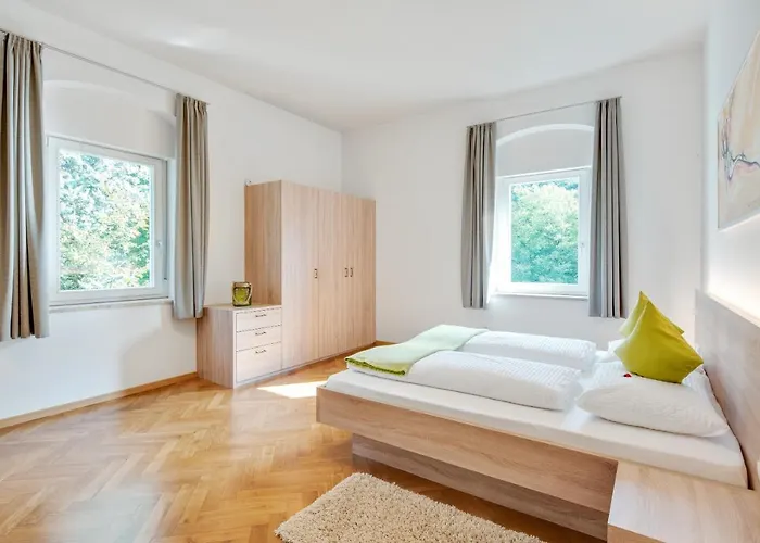 Daniela Apartament *